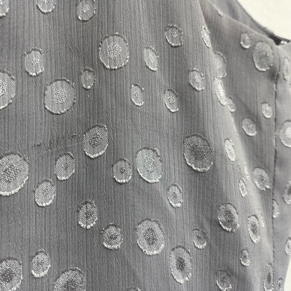 Roz & Ali Plus Size 3X Grey Clip Dot Sleeveless Blouse
Elegant, Quiet Luxury - Picture 8 of 8